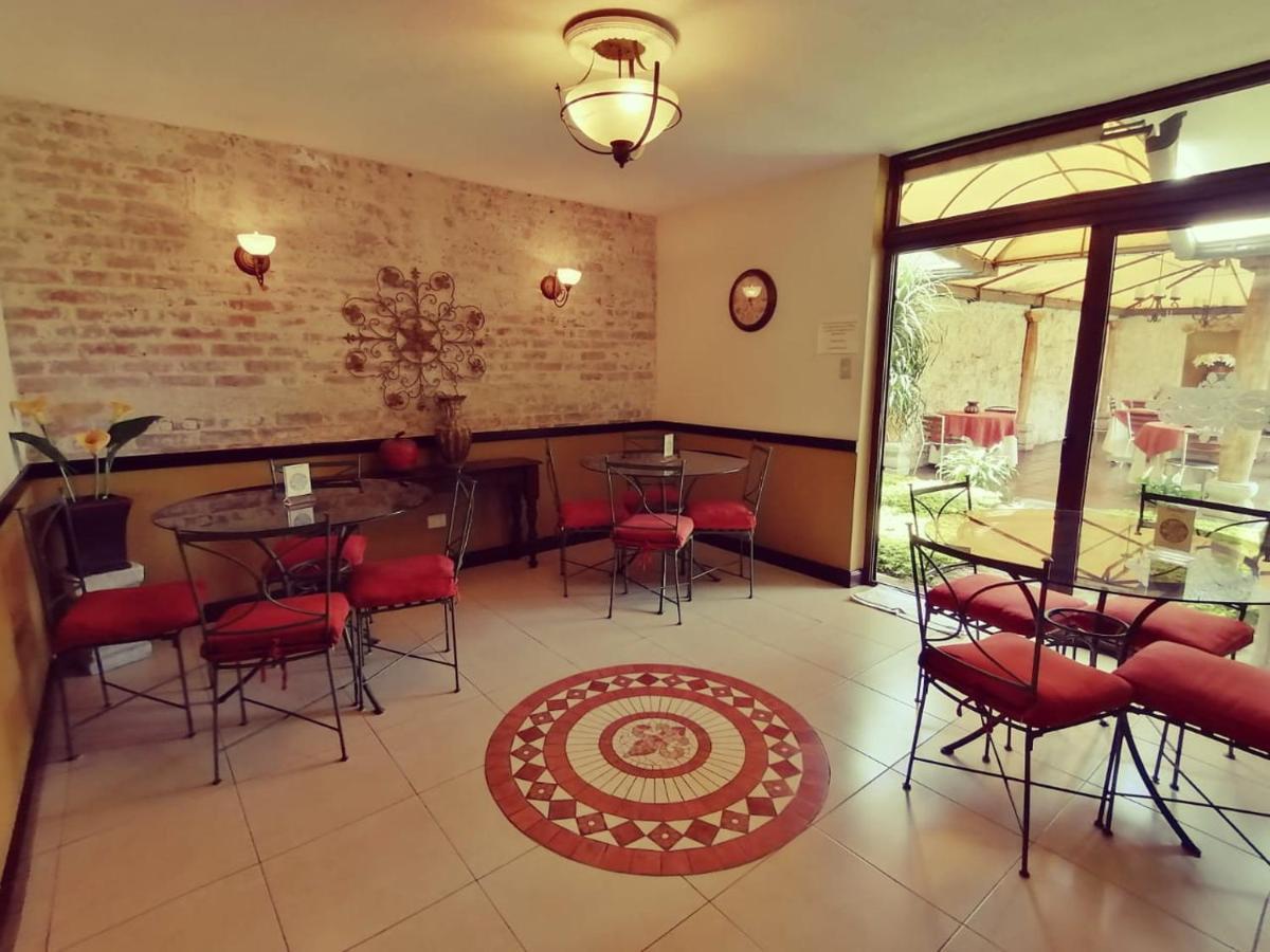 Hostal Villa Toscana Guatemala City Ngoại thất bức ảnh