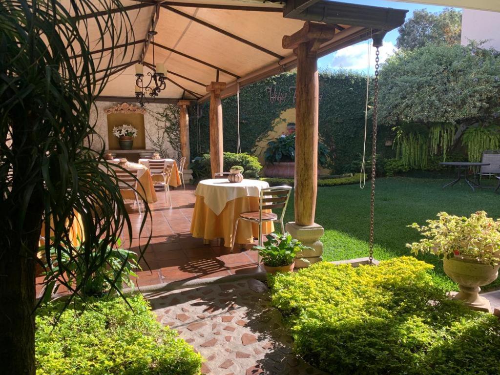 Hostal Villa Toscana Guatemala City Ngoại thất bức ảnh