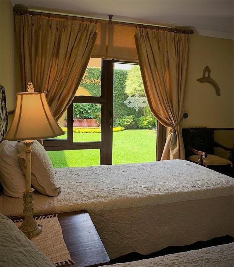 Hostal Villa Toscana Guatemala City Ngoại thất bức ảnh