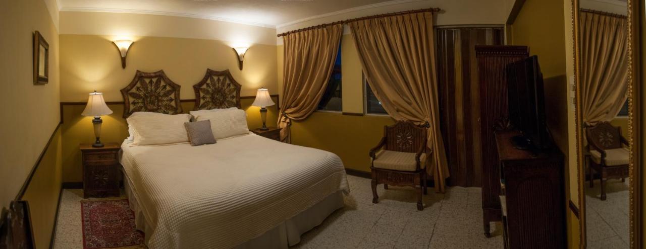 Hostal Villa Toscana Guatemala City Ngoại thất bức ảnh